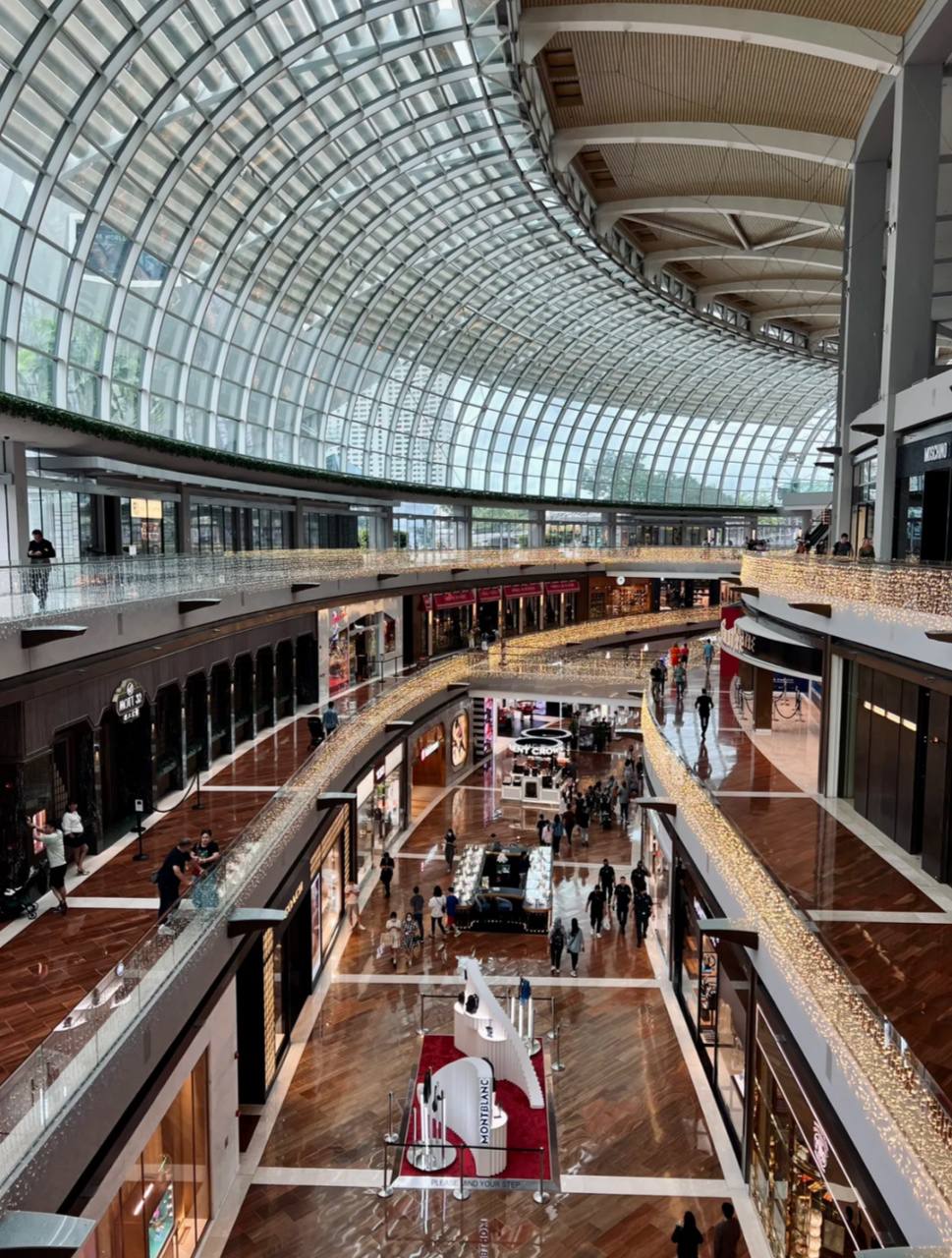 <b>孟波新盛娱乐公司简介</b>